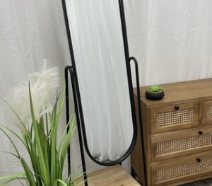מראת רגל מתכת + מדף תחתון עץ 41/41/170 ס"מ